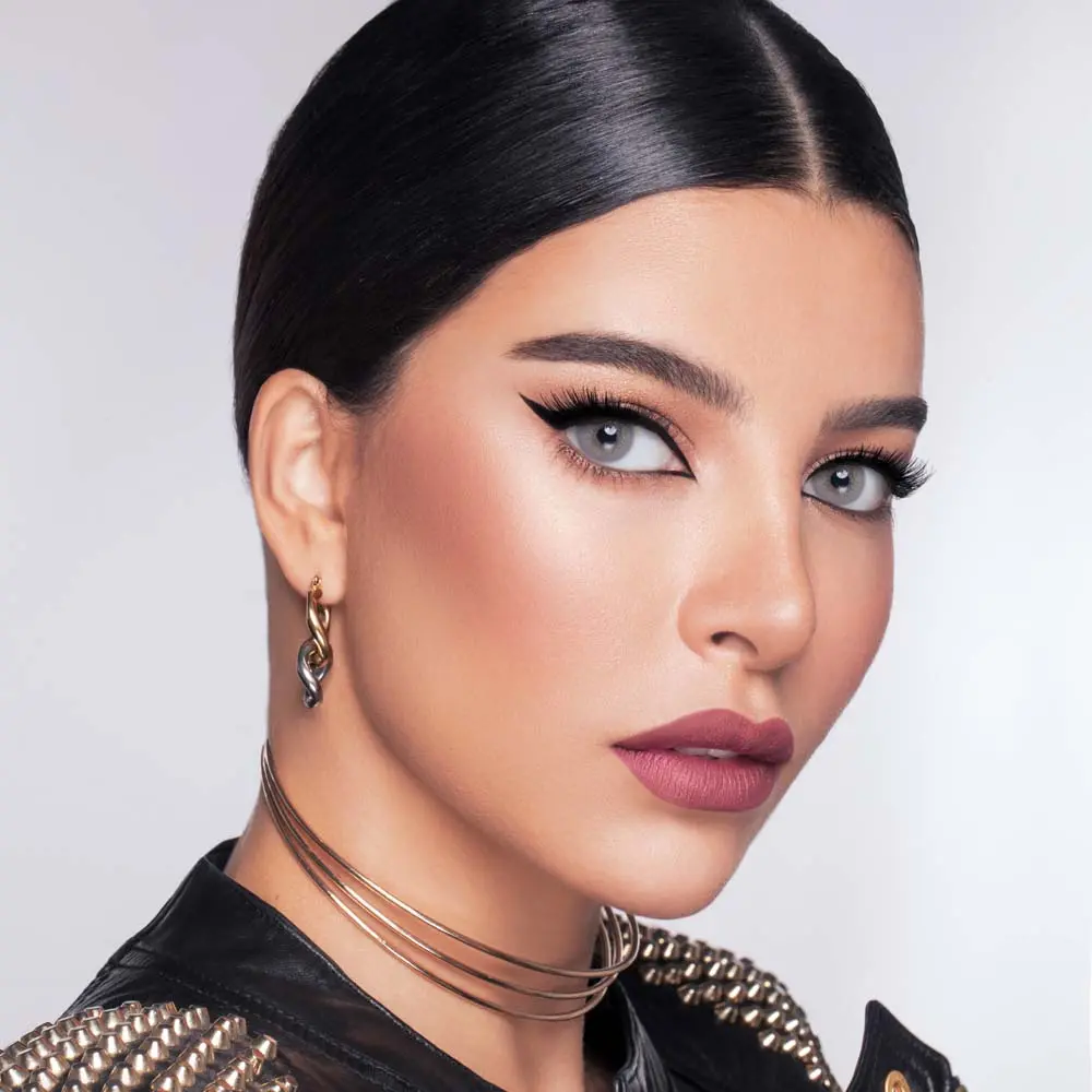 Wonder Look Sand Colored Contact Lenses